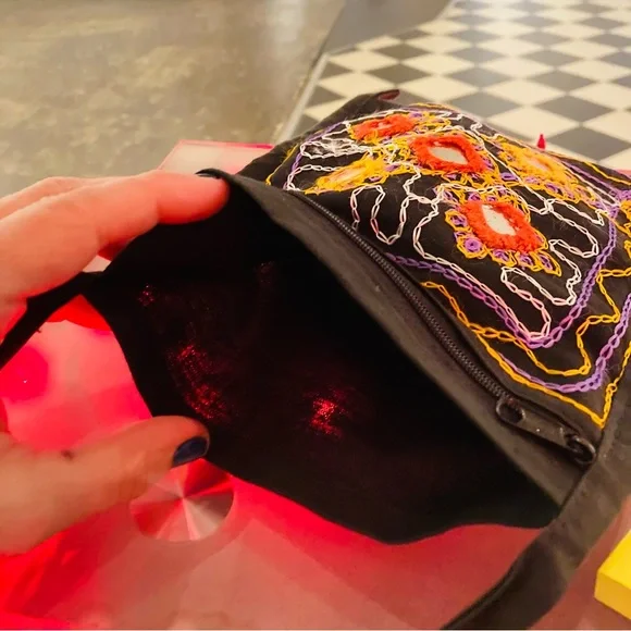 Vintage Y2K Mirrored/Embroidered Black Boho Crossbody Bag - Picture 8 of 8